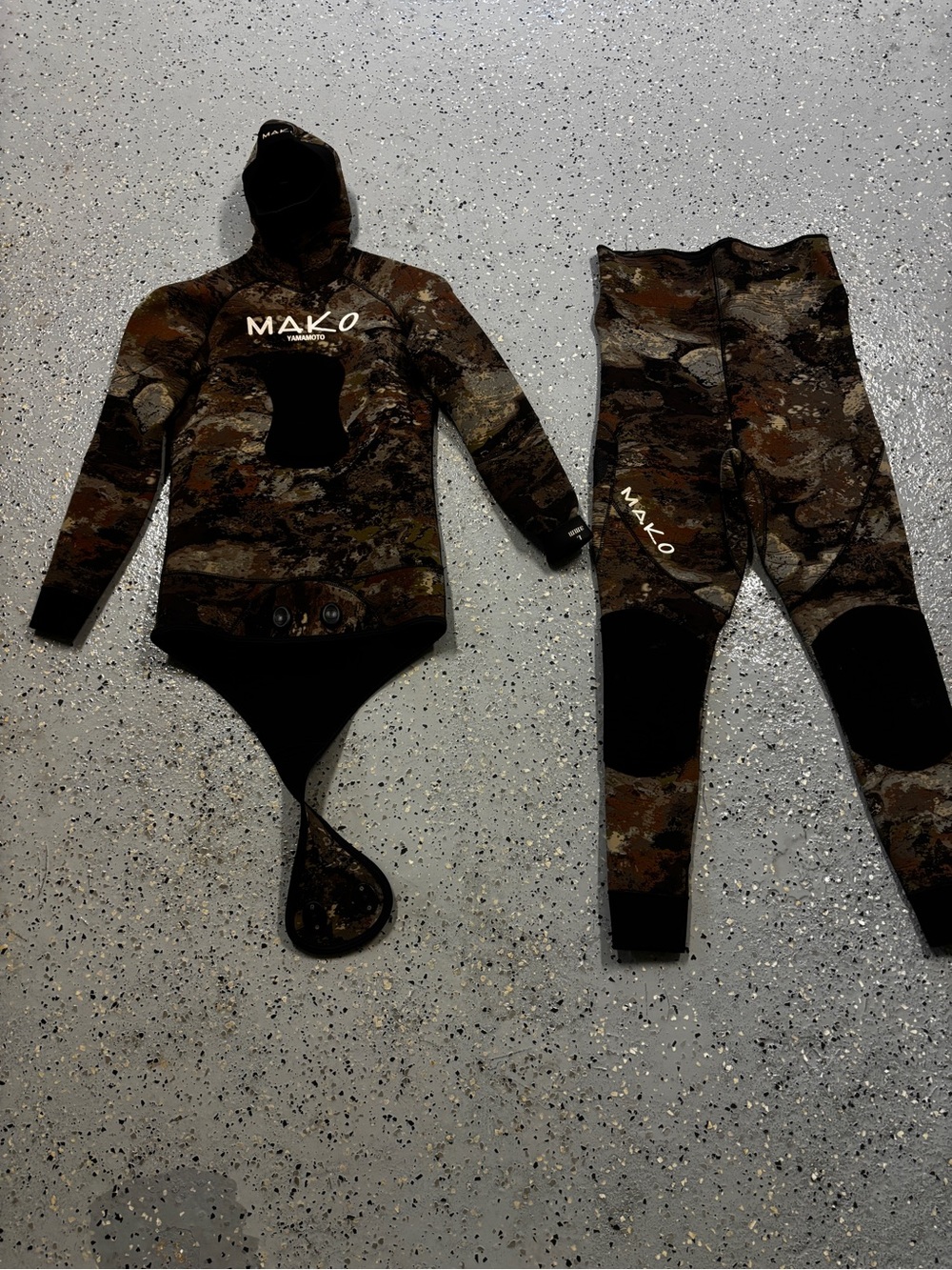 MAKO Yamamoto Reef Camo 3mm Spearfishing Wetsuit 2pc Large Men's Camouflage